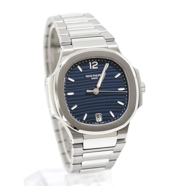 Patek Philippe Nautilus 7118/1A-001